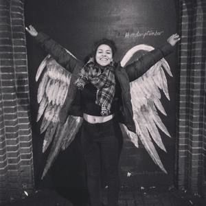 Meet your Posher, Lauren